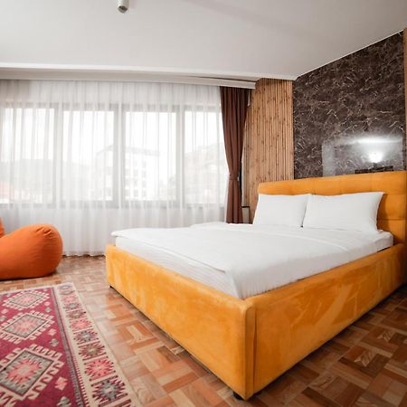 פריזרן Hotel Denis מראה חיצוני תמונה