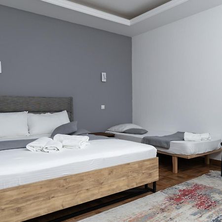 פריזרן Hotel Denis מראה חיצוני תמונה