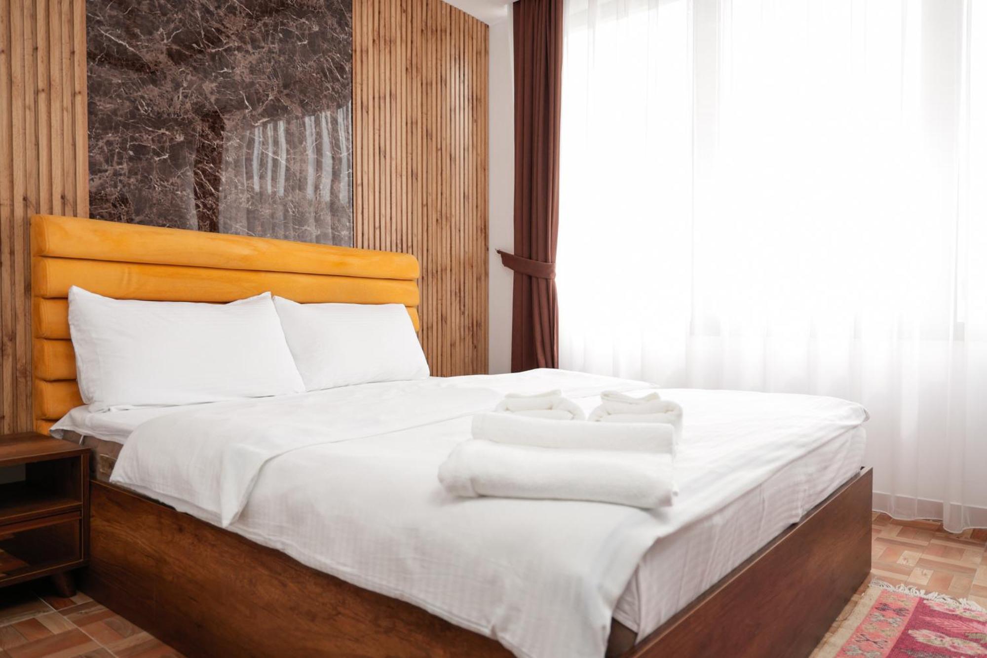 פריזרן Hotel Denis מראה חיצוני תמונה