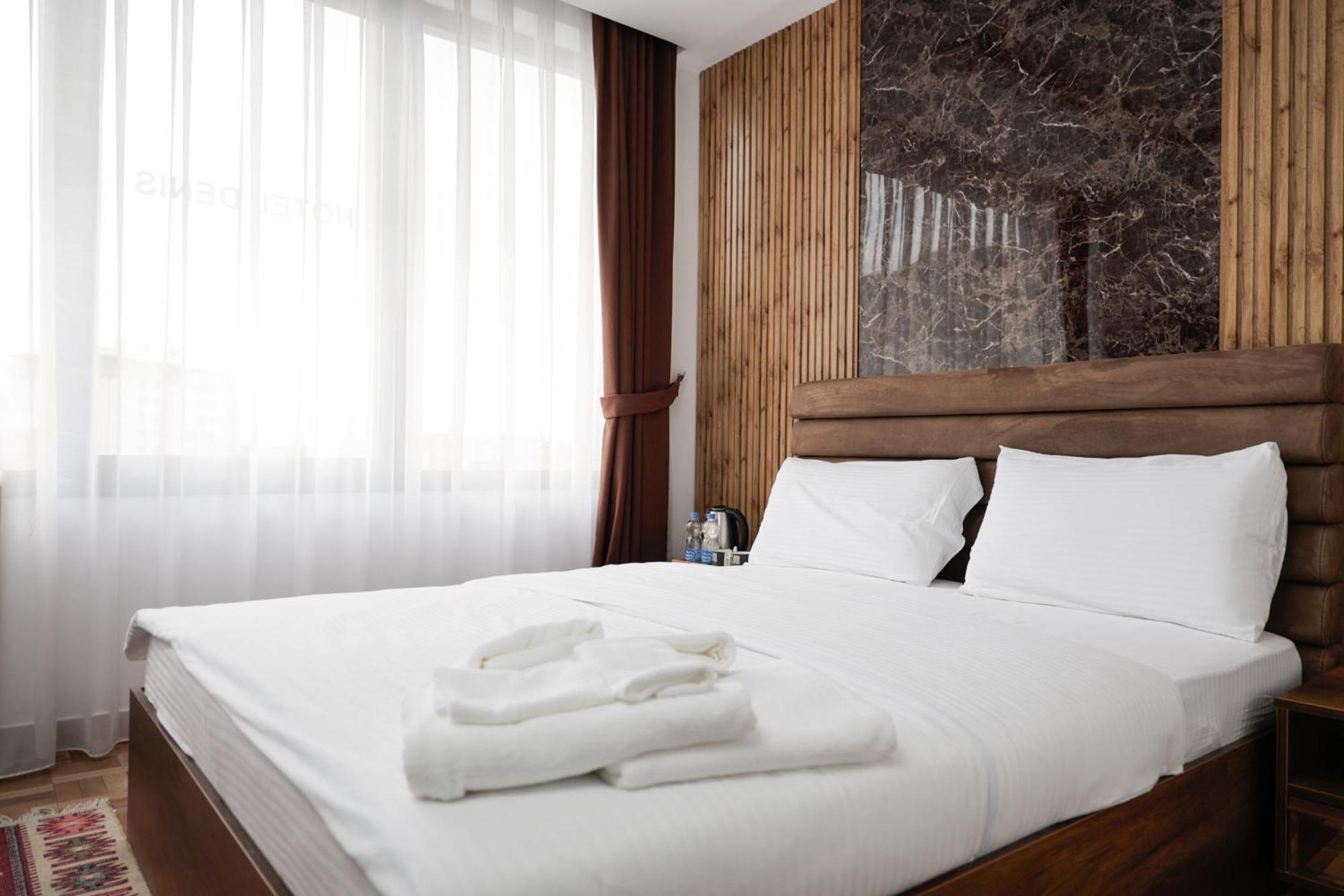 פריזרן Hotel Denis מראה חיצוני תמונה