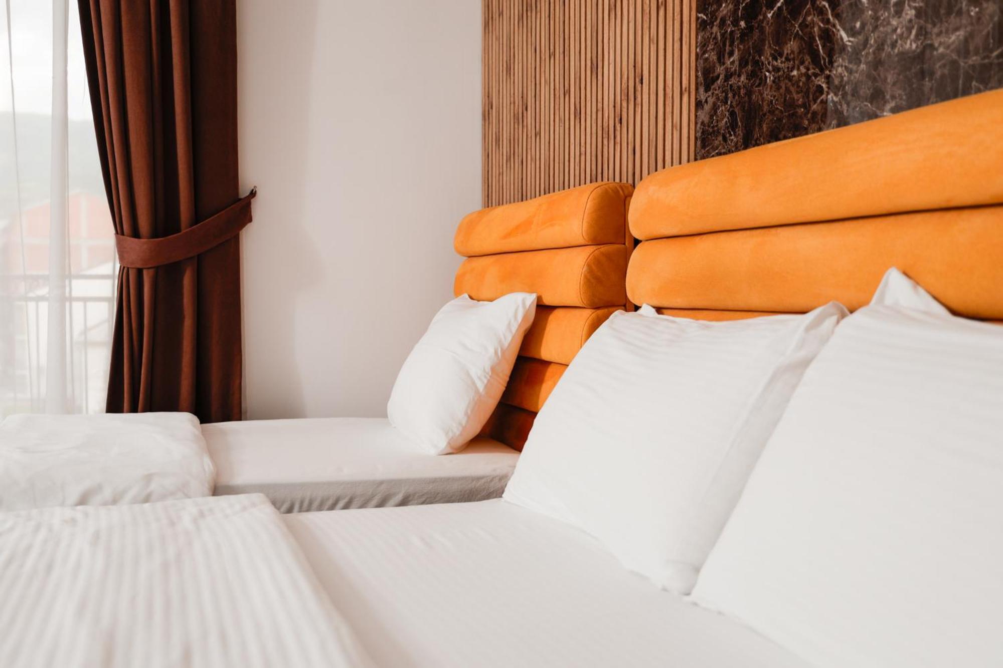 פריזרן Hotel Denis מראה חיצוני תמונה