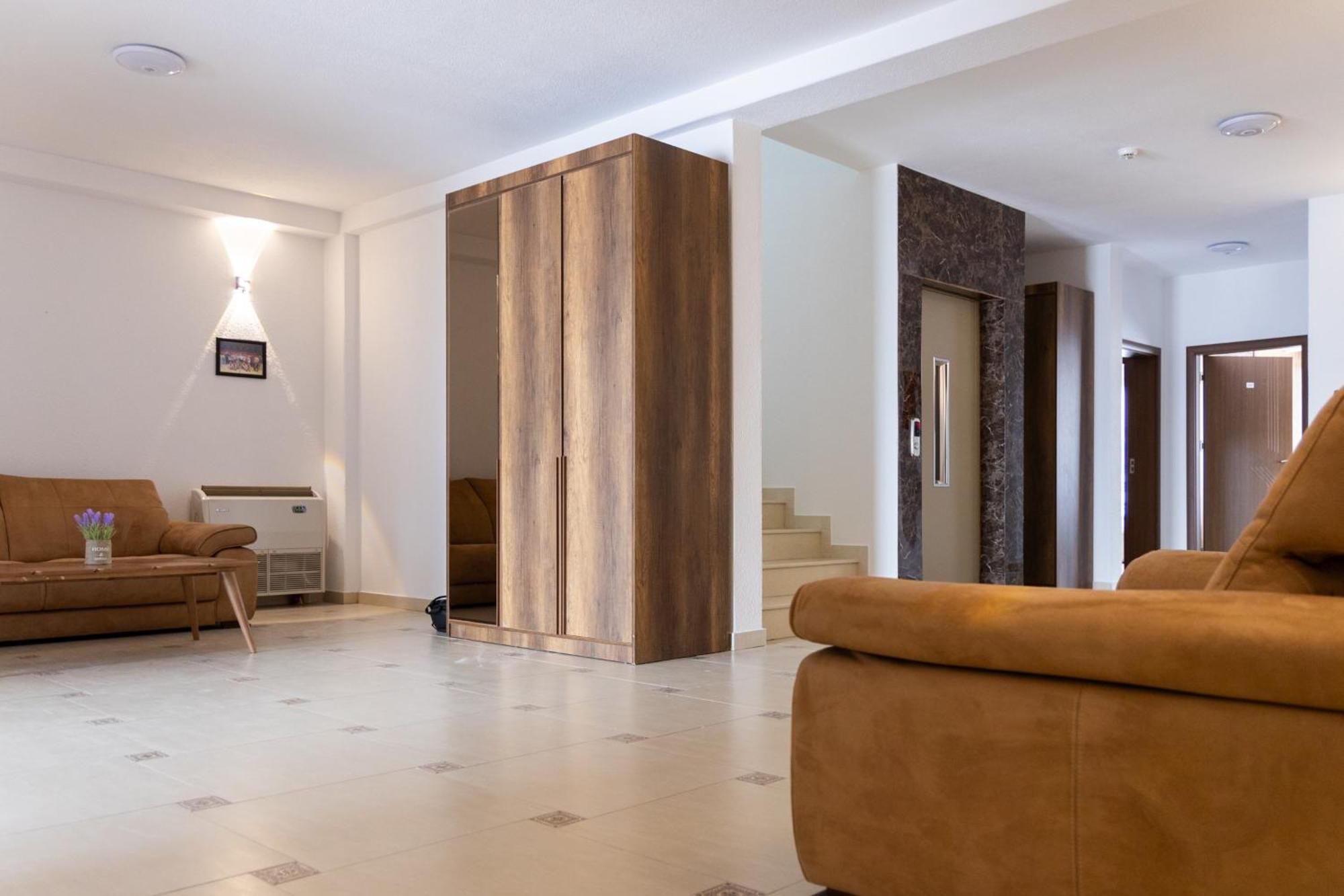 פריזרן Hotel Denis מראה חיצוני תמונה
