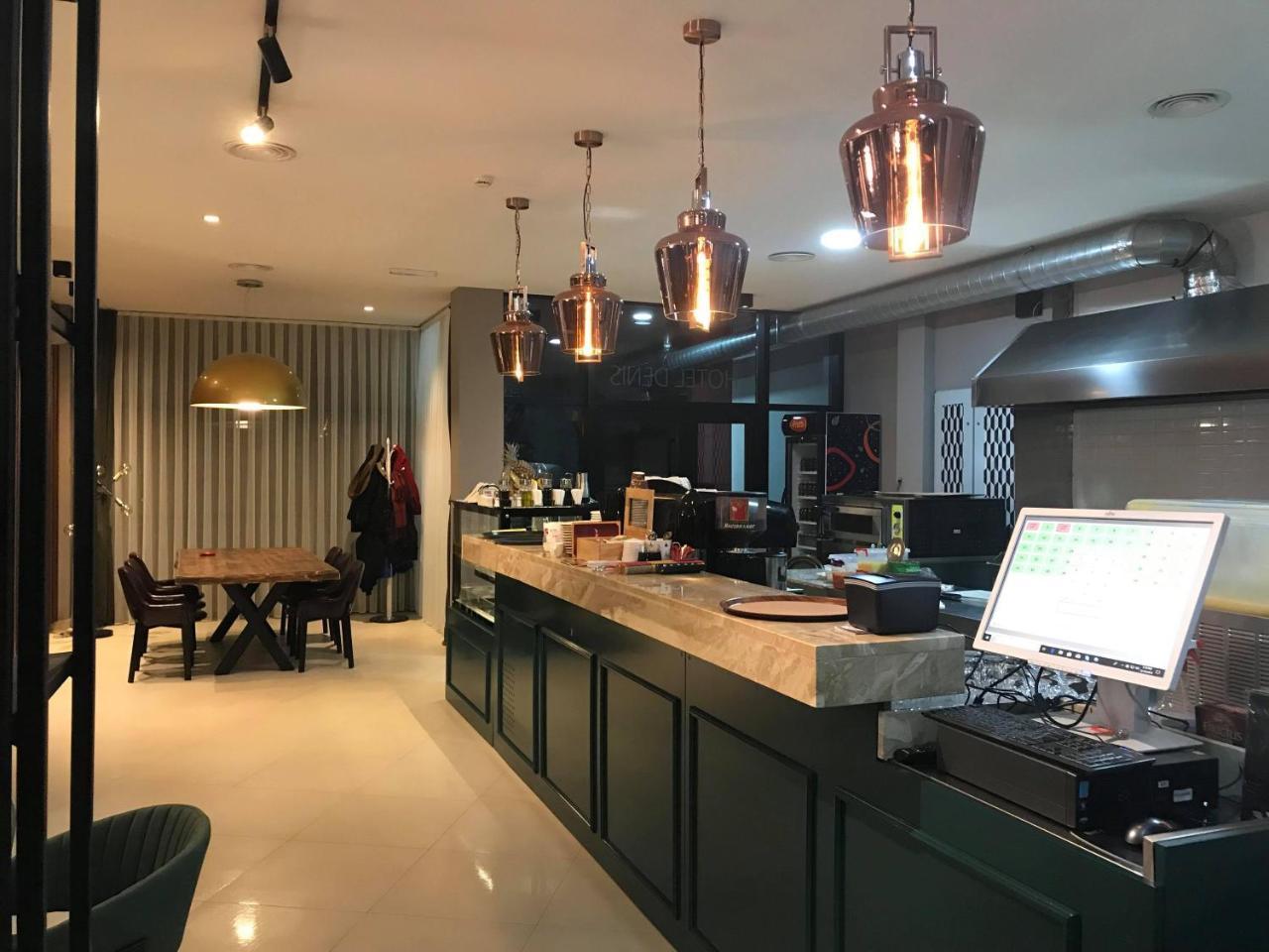 פריזרן Hotel Denis מראה חיצוני תמונה